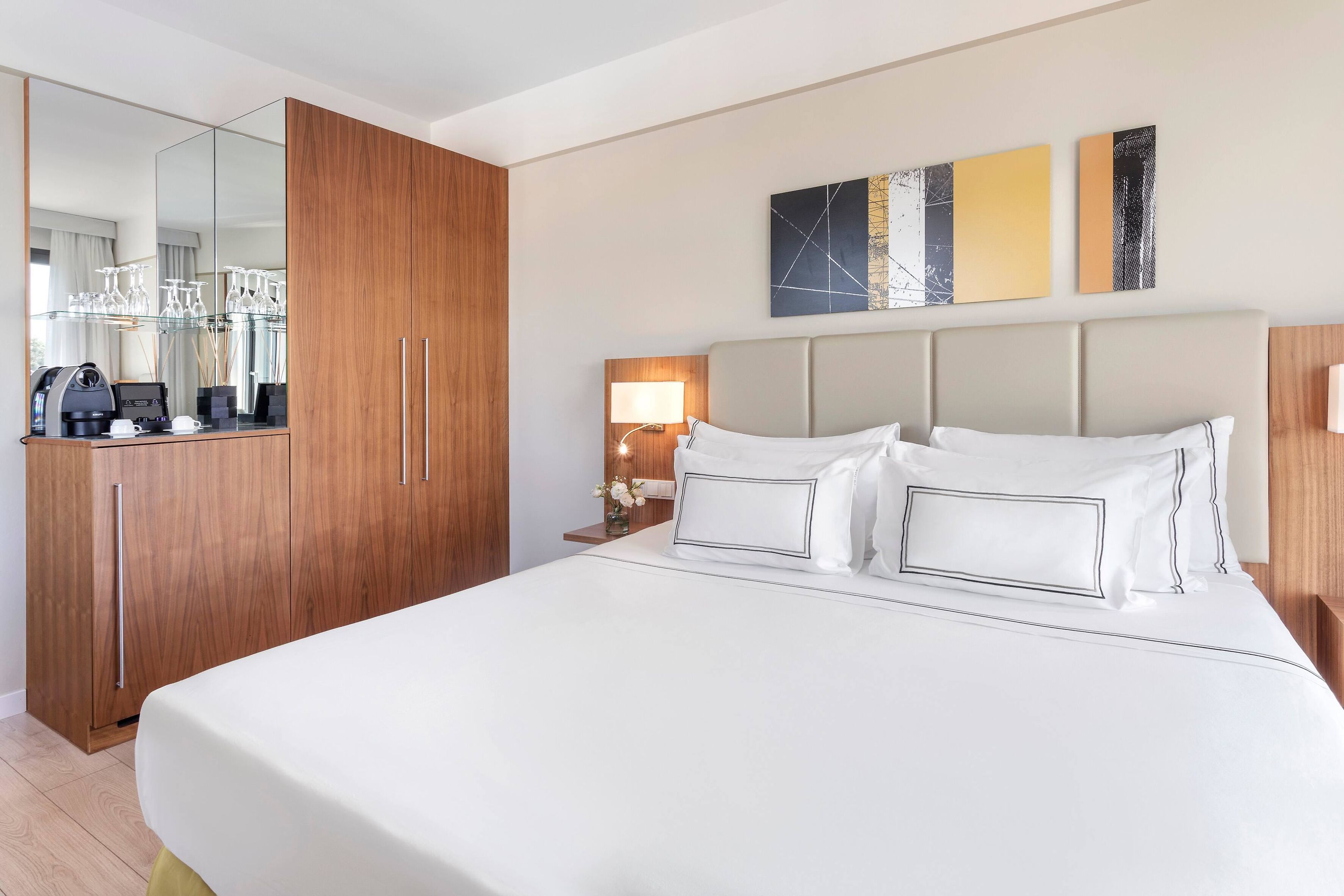 Meliá Luxembourg Zimmer-Kategorien The Level Premium Room with City View
