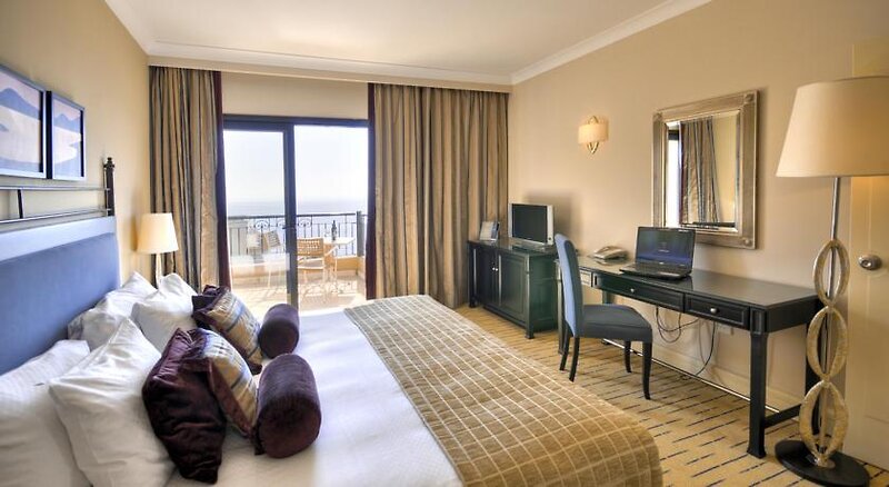 Hotel: Corinthia St George's Bay, Malta