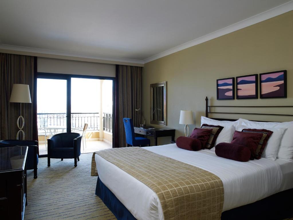 Hotel: Corinthia St George's Bay, Malta