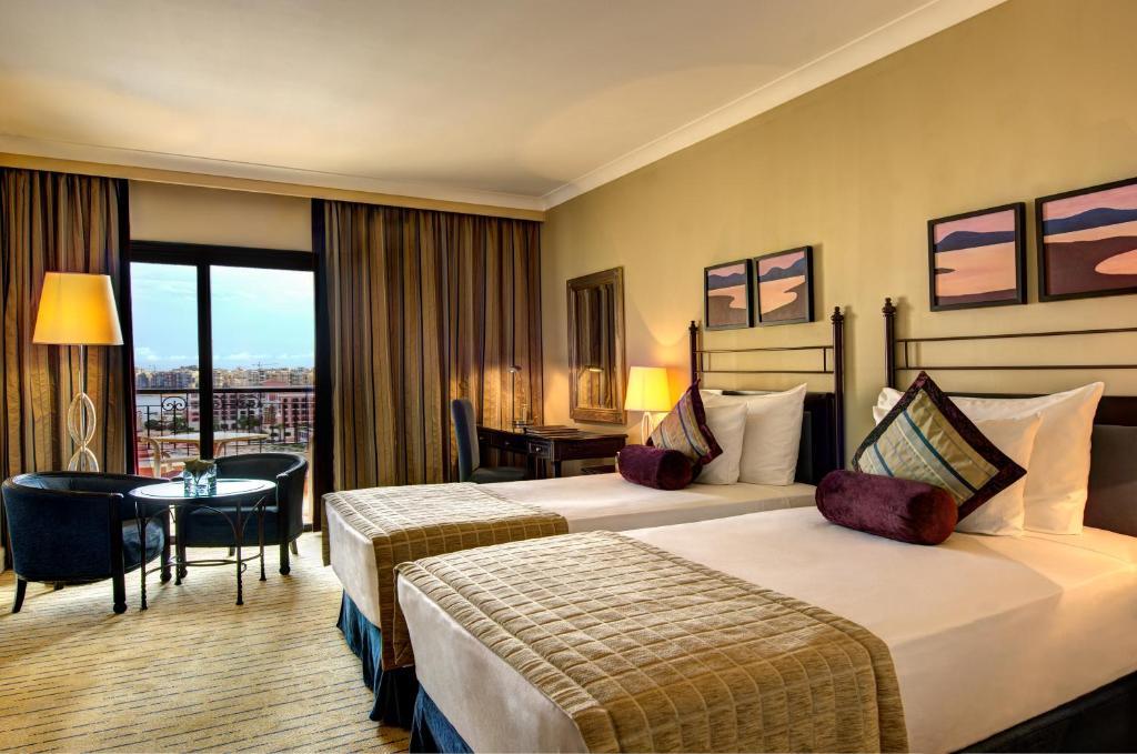 Hotel: Corinthia St George's Bay, Malta