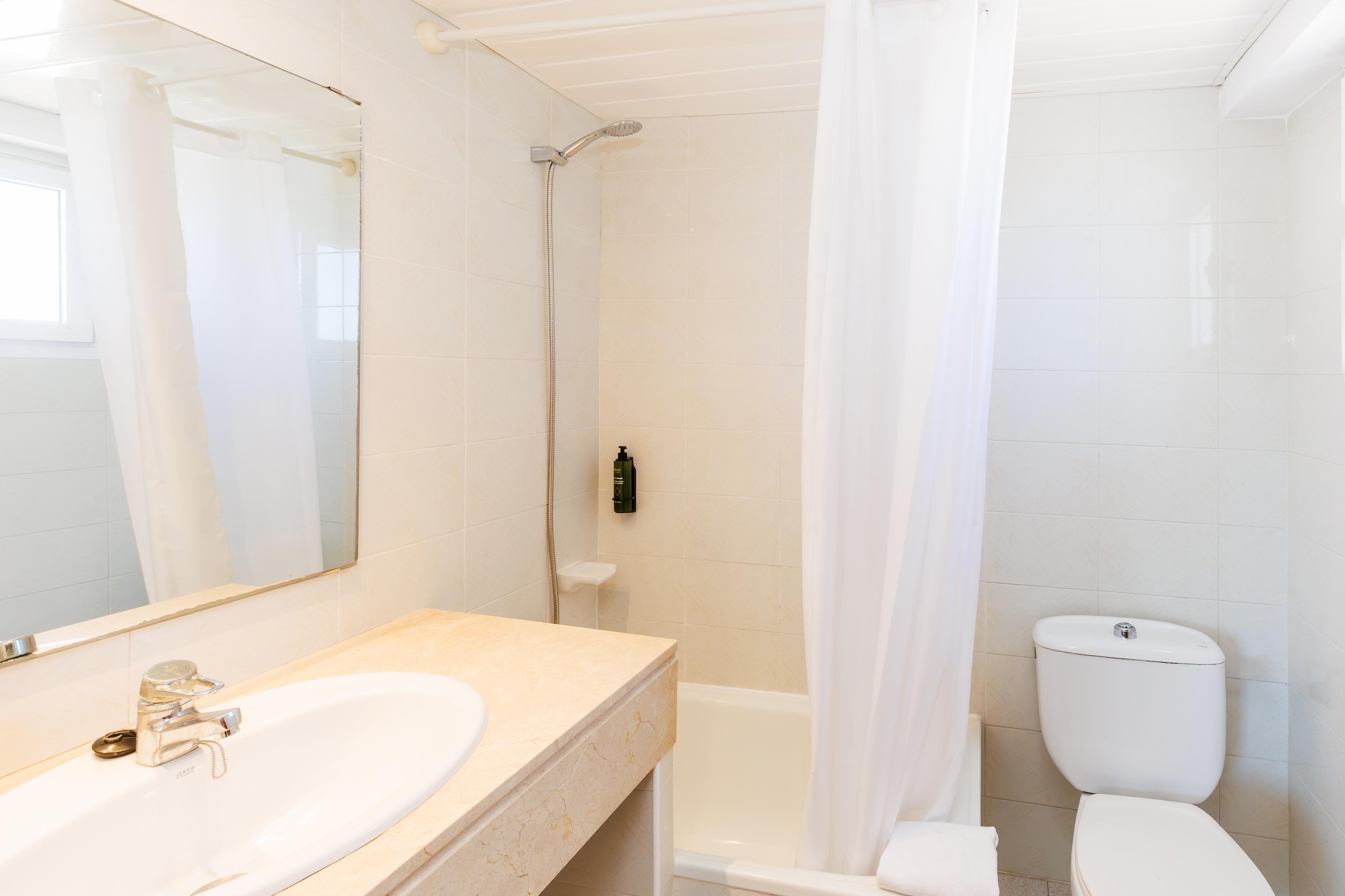 O7 Colombo Zimmer-Kategorien Double Room with Balcony