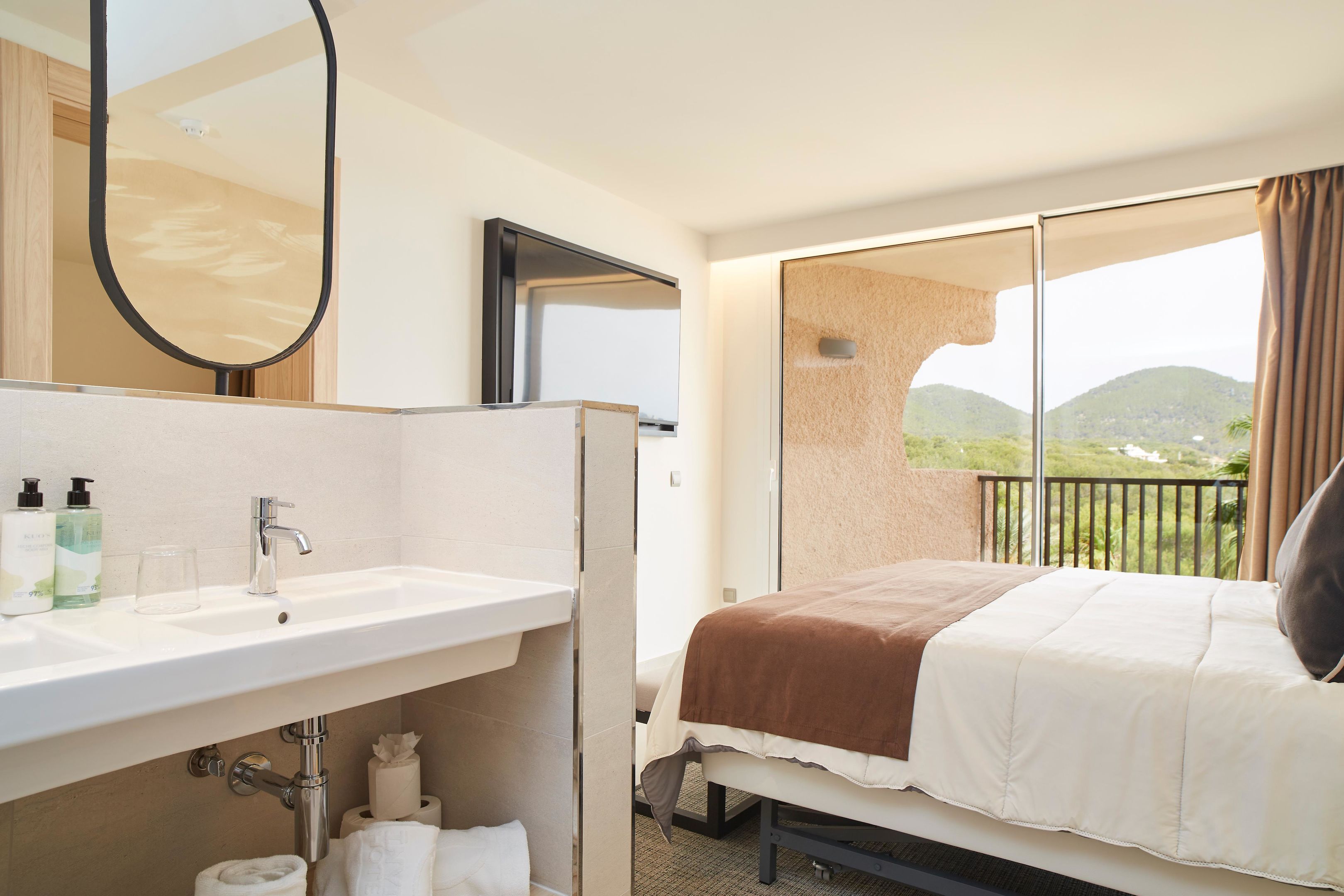 Hotel: Invisa Hotel Club Cala Blanca