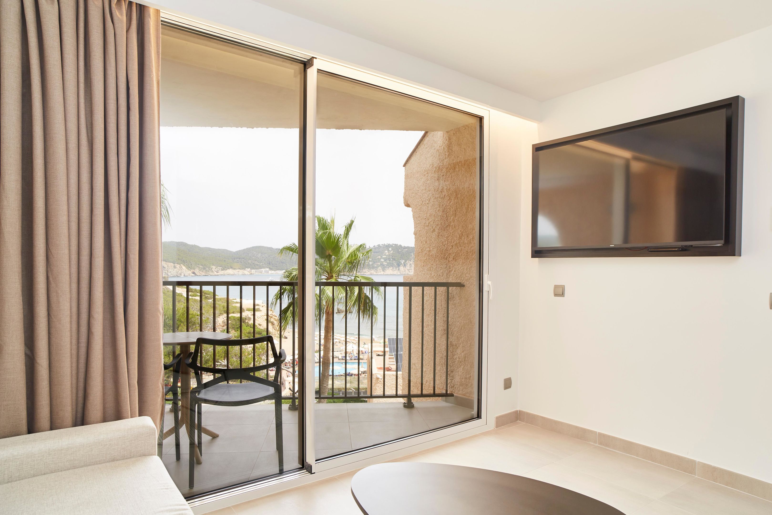 Invisa Hotel Club Cala Blanca Zimmer-Kategorien Inspire Junior Suite sea view
