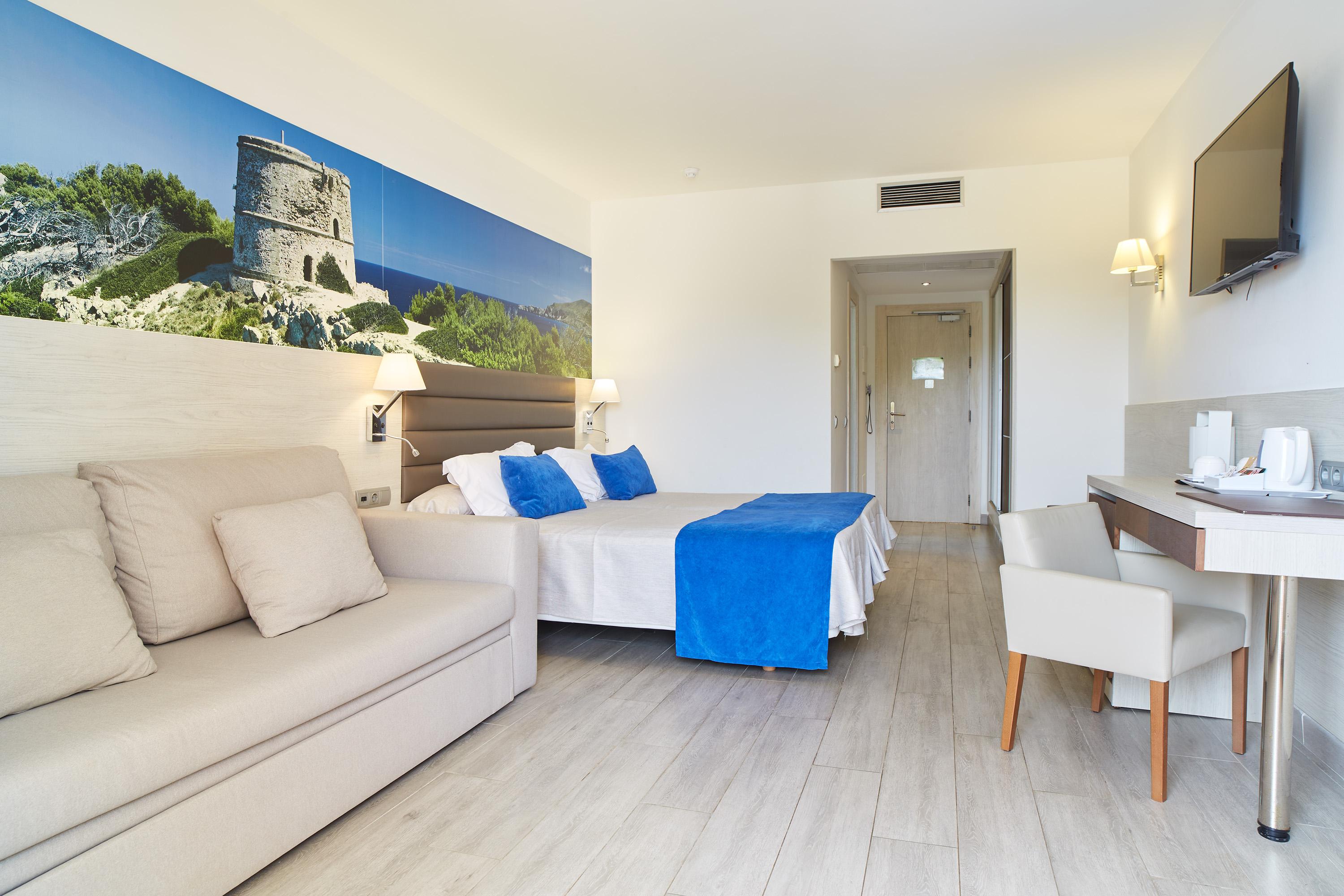 Invisa Hotel Club Cala Blanca Zimmer-Kategorien Premium superior sea view room