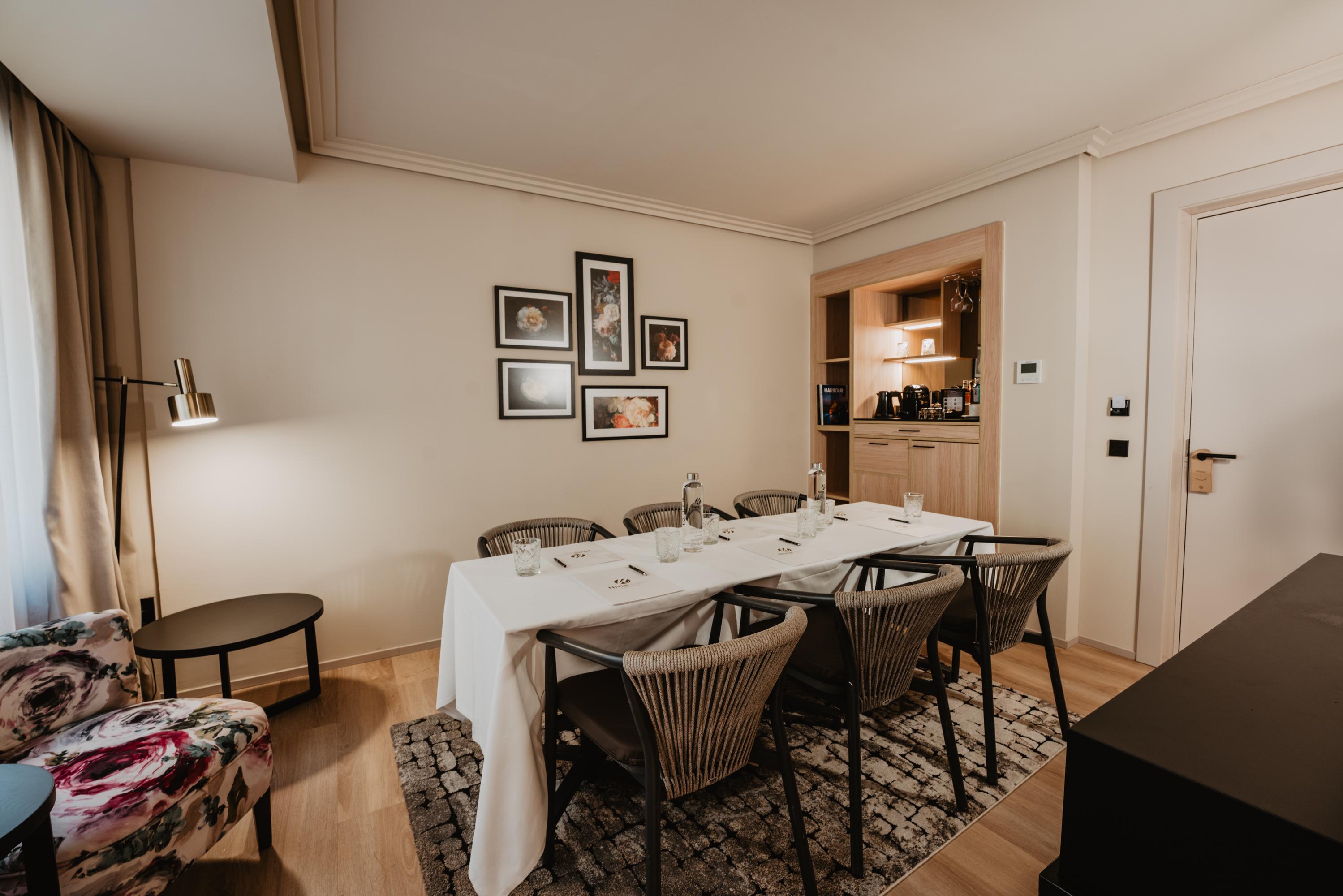 Hotel: Nivia Born Boutique Hotel