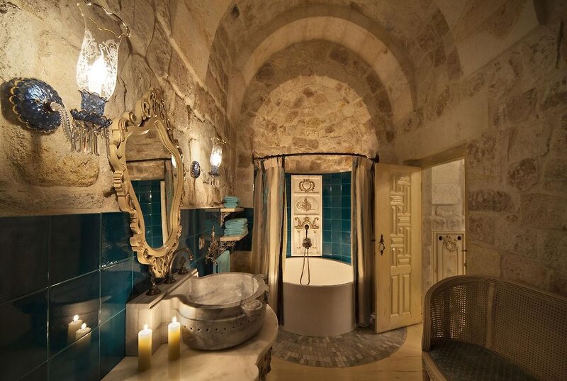 Hotel: Sacred House