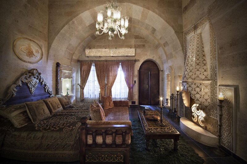 Hotel: Sacred House