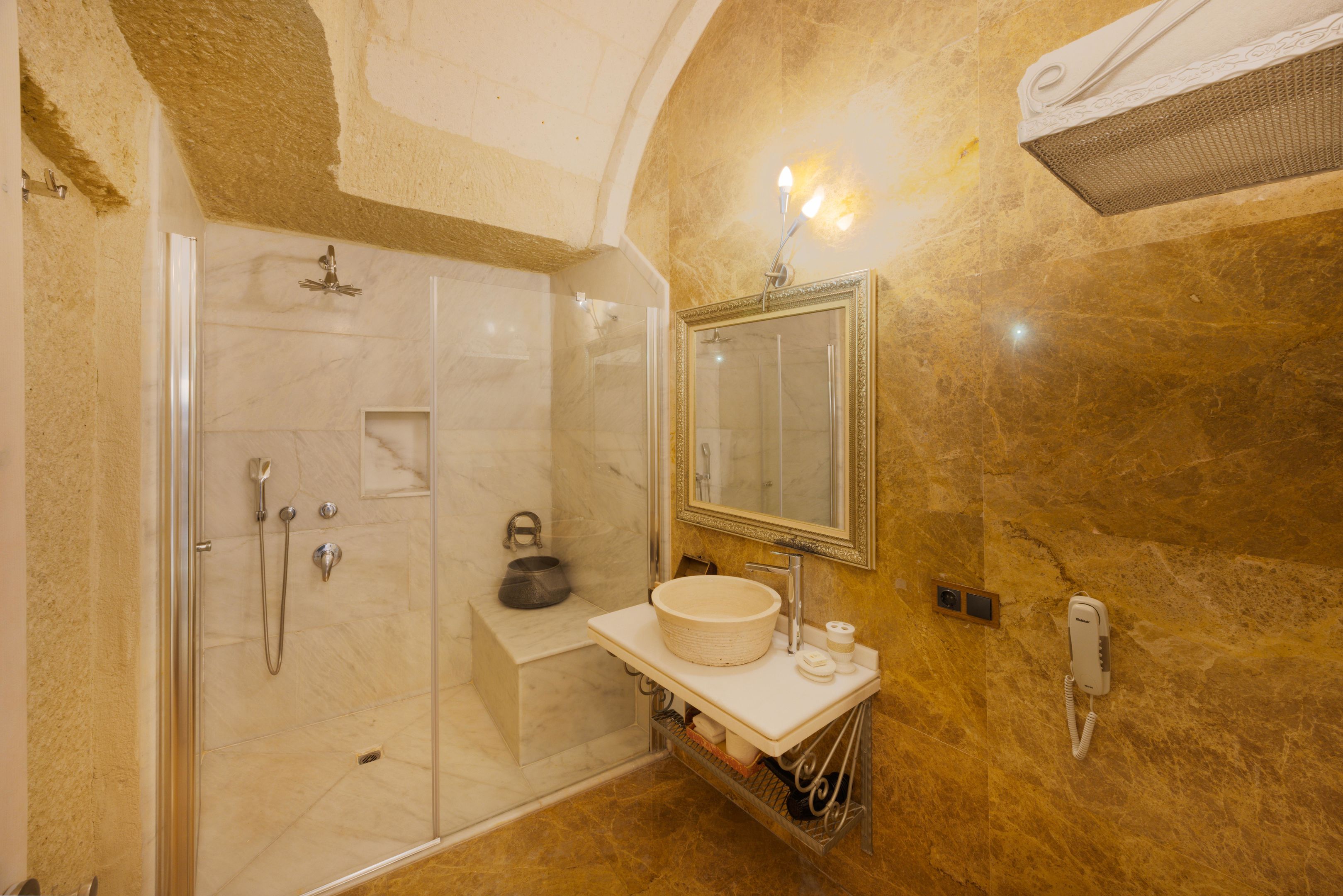 Hotel: Tafoni Houses Cave Hotel