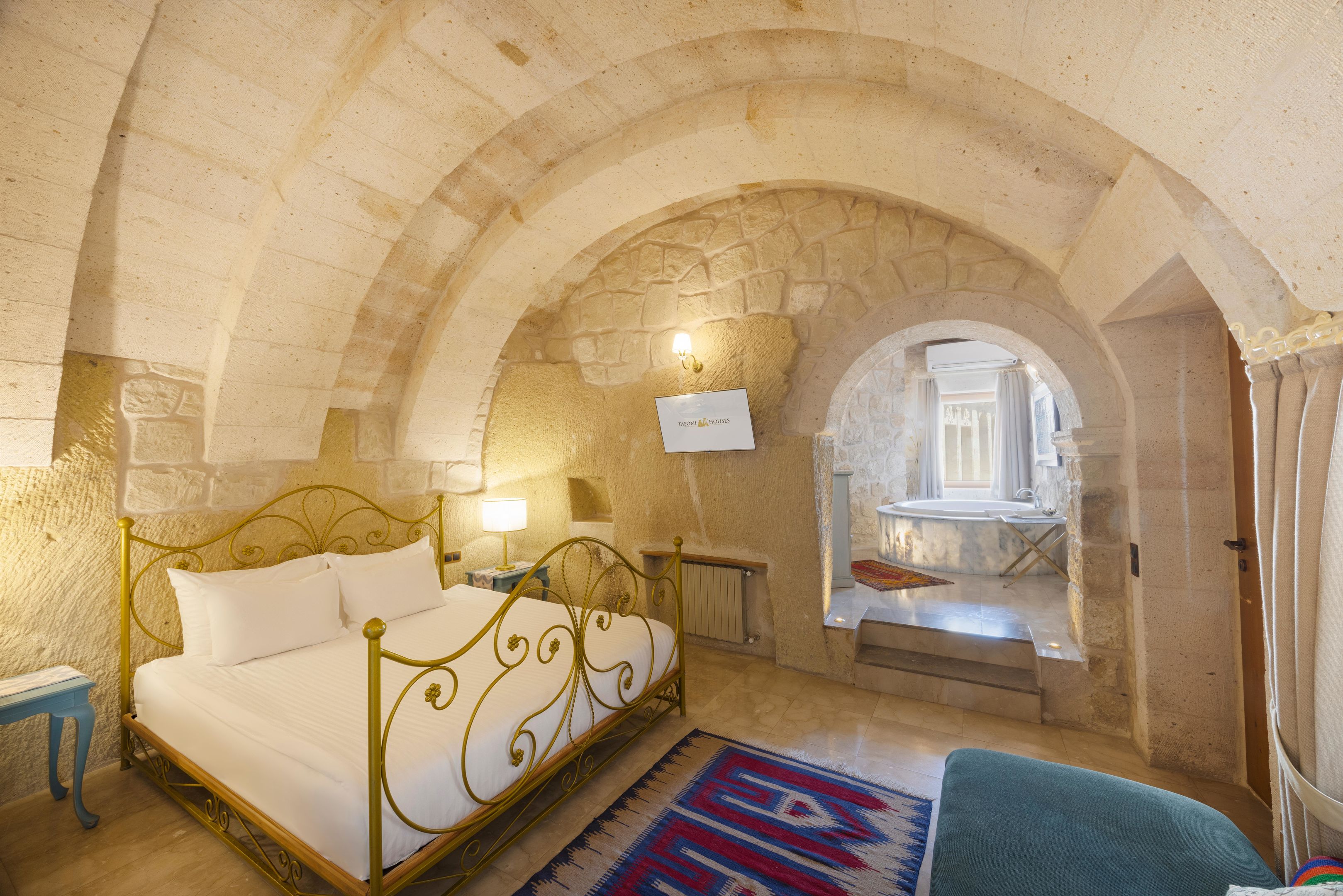 Hotel: Tafoni Houses Cave Hotel