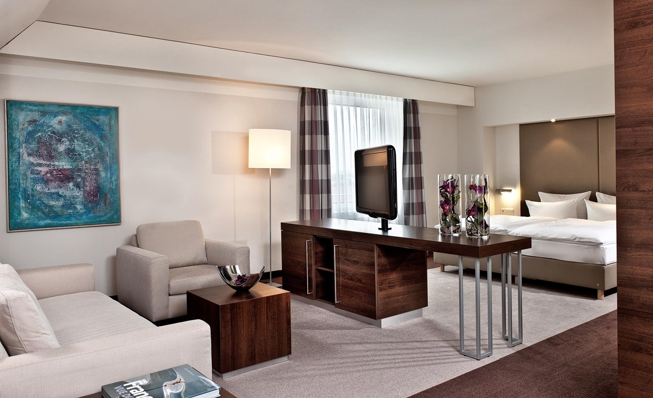 Estrel Berlin Zimmer-Kategorien Suite