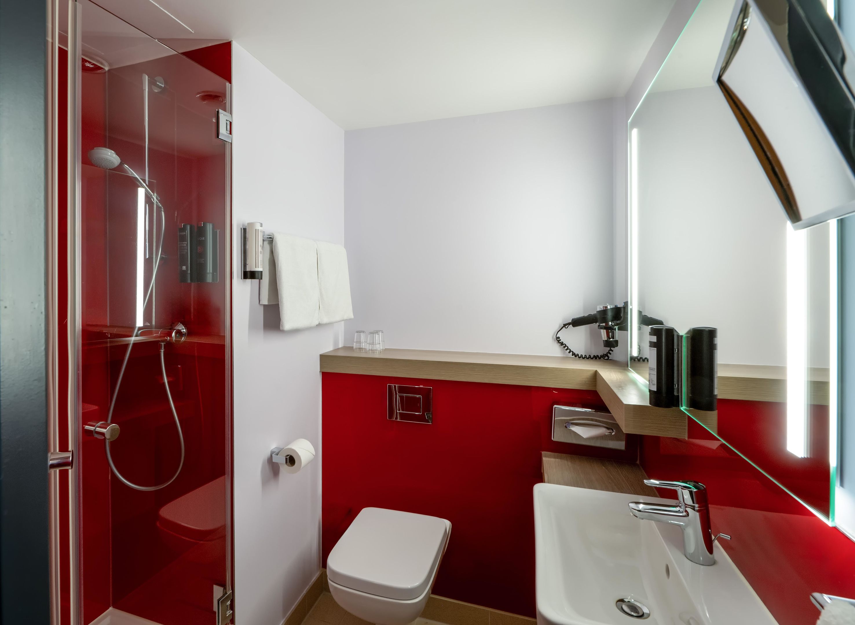 IntercityHotel Frankfurt Airport Terminal 3 Zimmer-Kategorien Standard, Dreibettzimmer (Standard triple room)