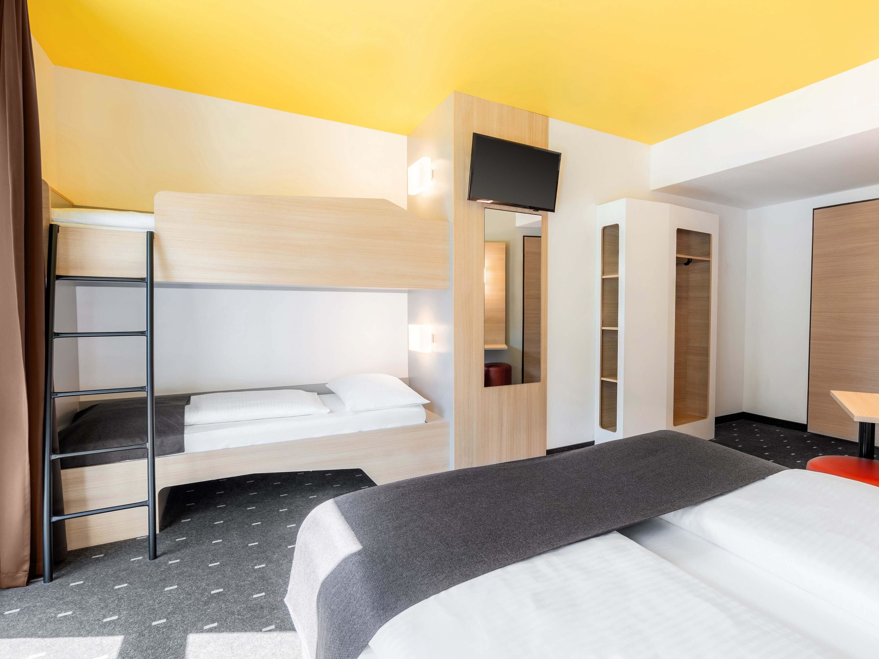B&B HOTEL Stuttgart-Zuffenhausen Zimmer-Kategorien Standard, Familienzimmer (4 people family room)