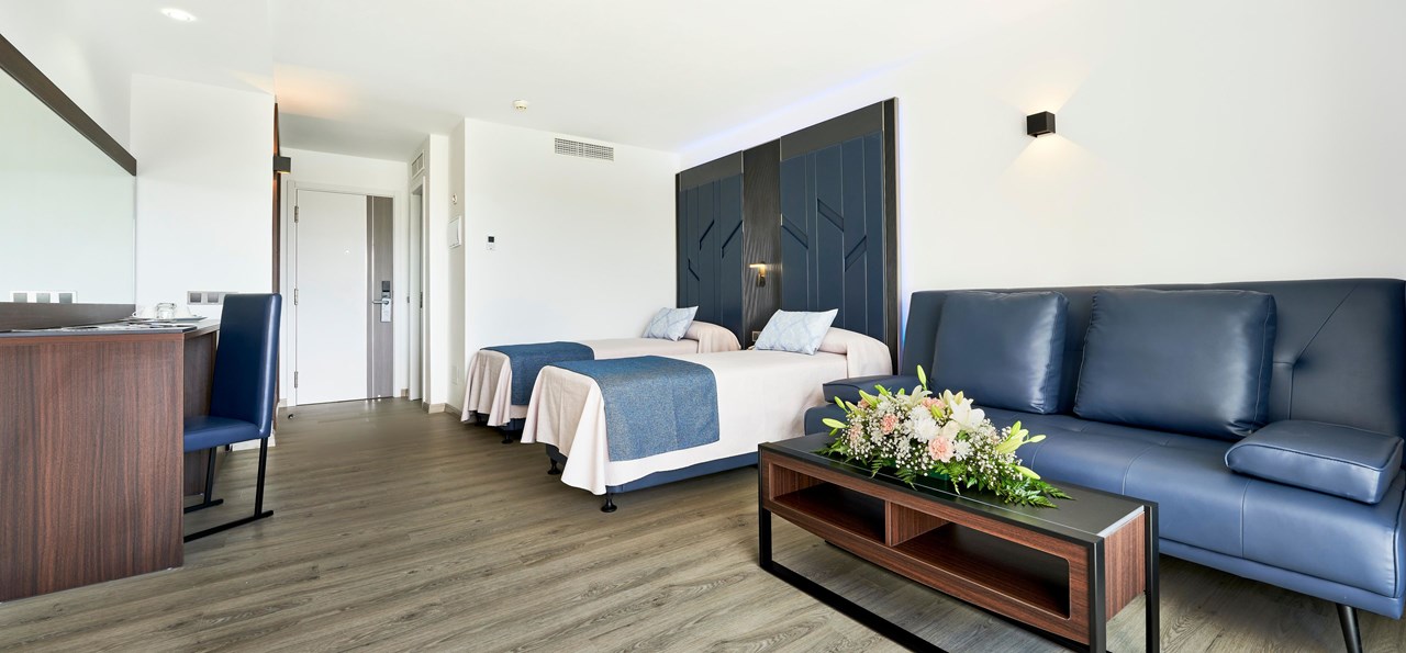 O7 BE KLUB Family Reef Zimmer-Kategorien Habitacion doble deluxe familiar con balcon