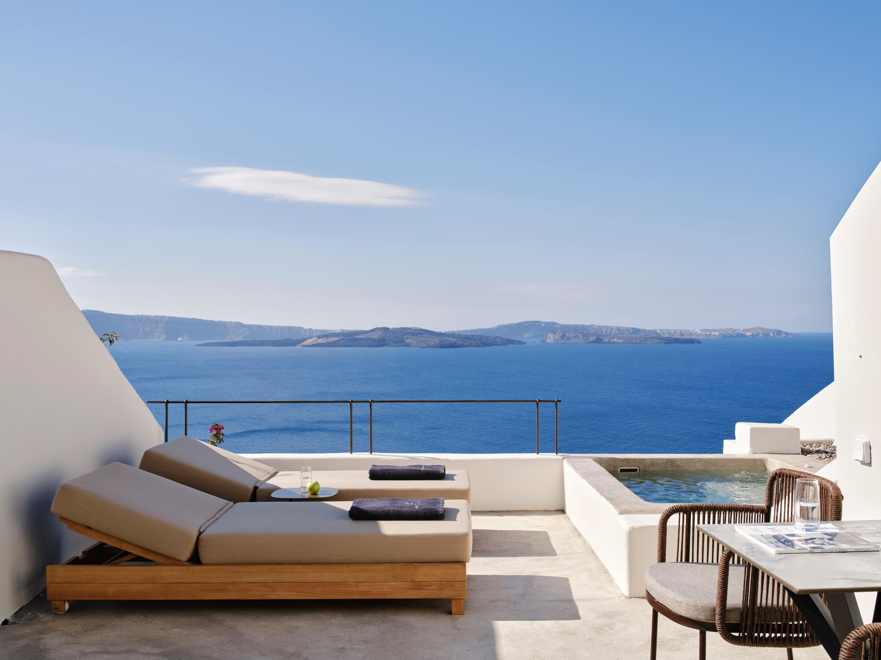Andronis Luxury Suites Zimmer-Kategorien Deluxe, Suite (Deluxe Suite with Outdoor Hot Tub)